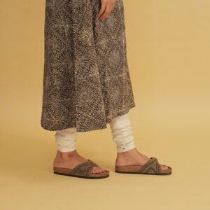 Iqra Off White Solid Slub Cotton Churidar