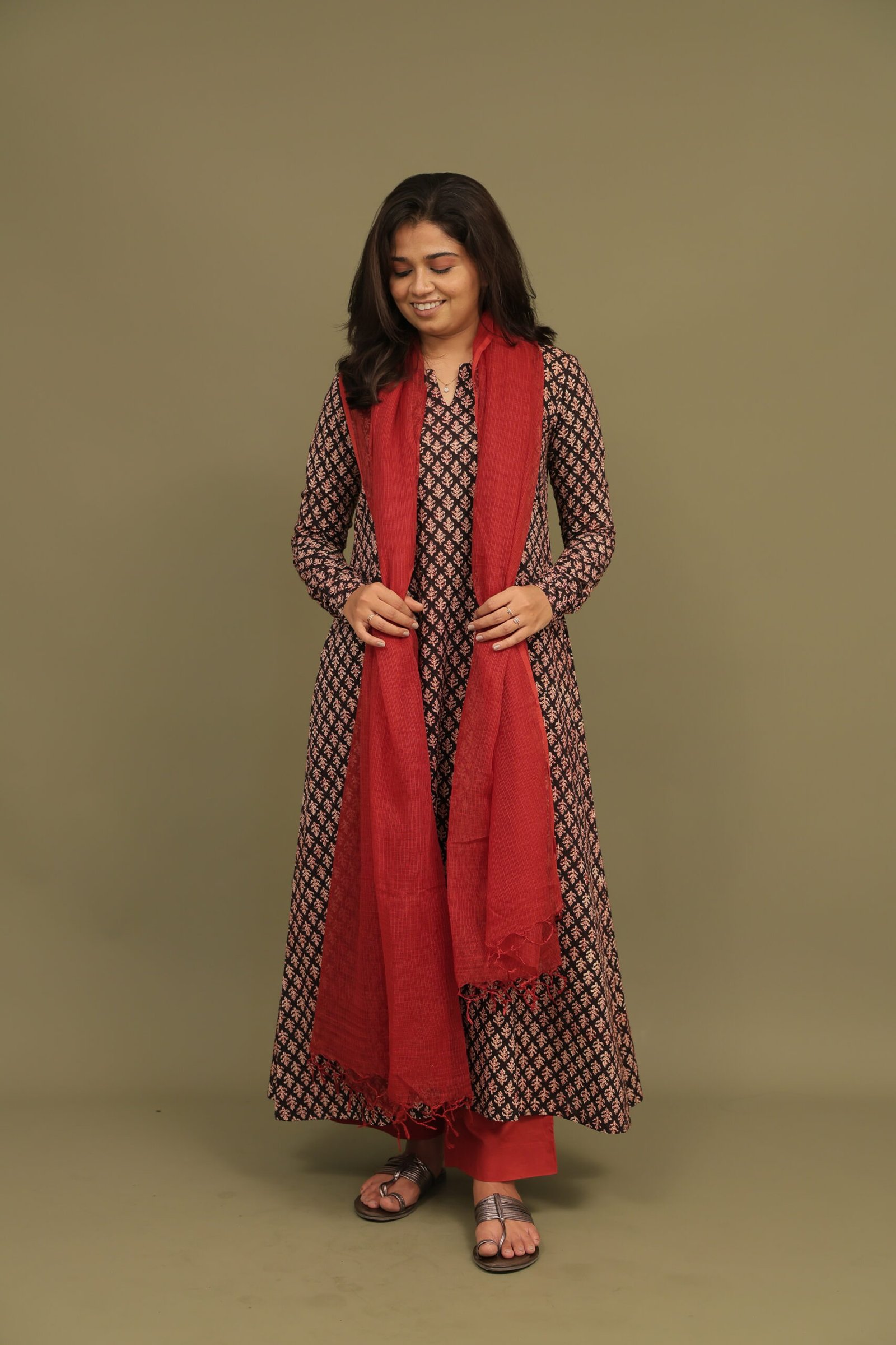 Maroon Solid Plain Kota Doria Dupatta - Image 5