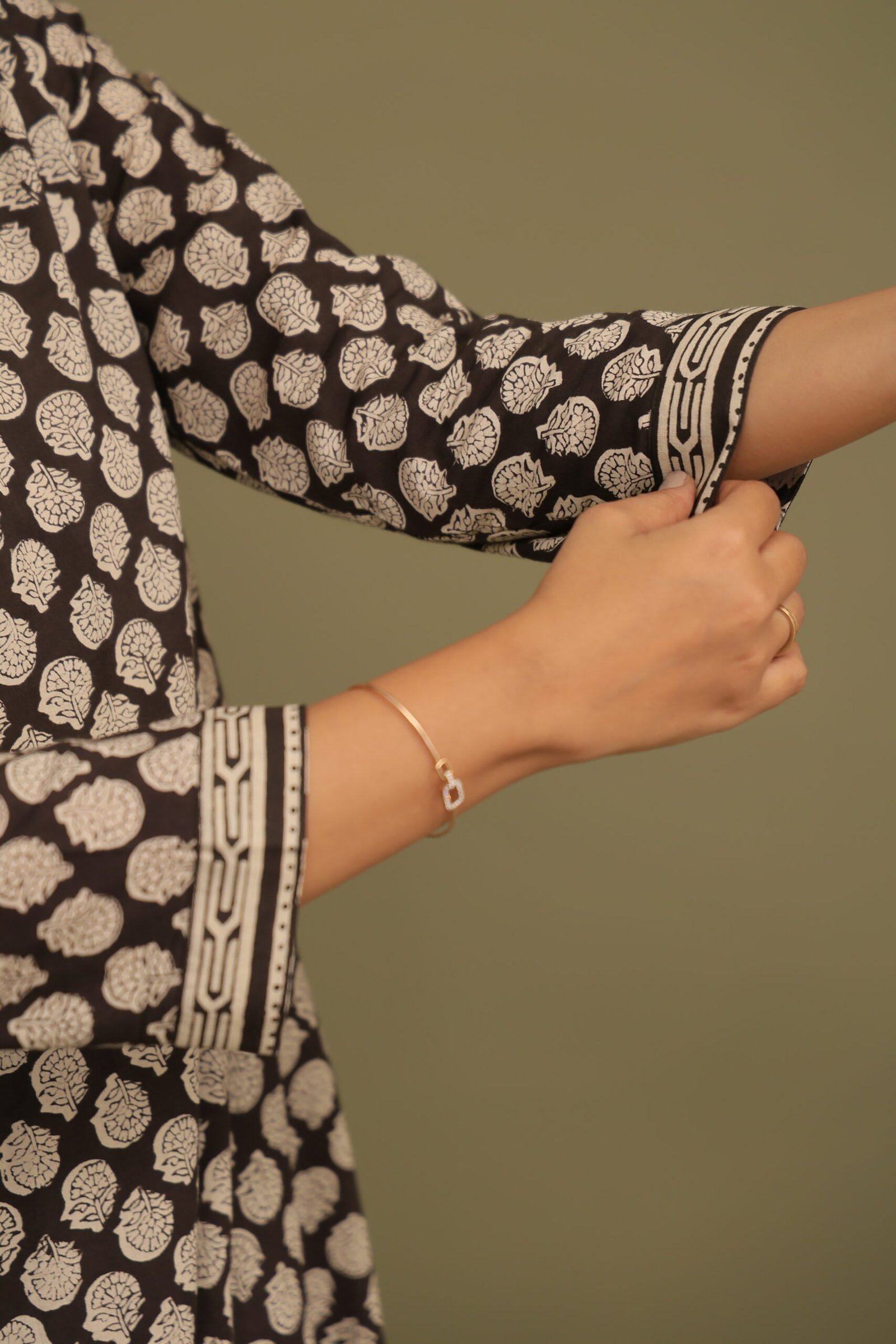 Sanjh Bagru Handblock Cotton Straight Kurta - Image 4