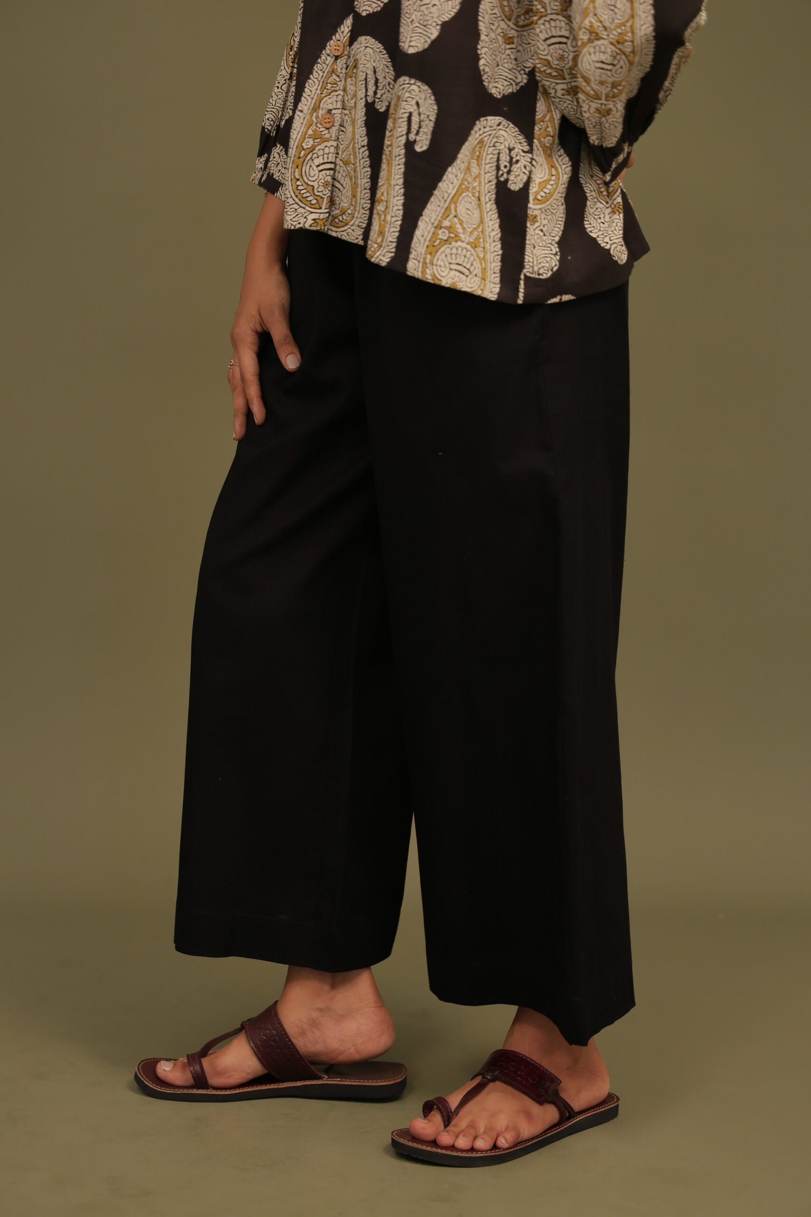 Black Flex Cotton Wide Leg Pant