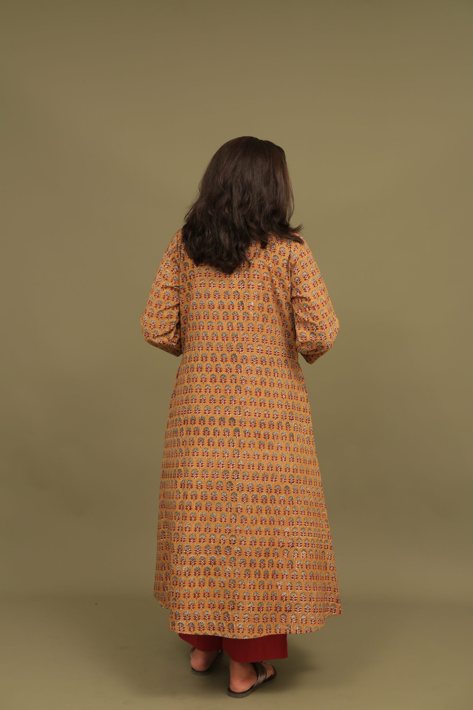 Tara Bagru Handblock Slub Cotton A-line Kurta - Image 9